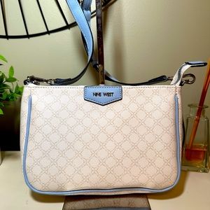 Nine West crossbody/large wristlet EUC